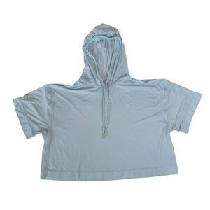 ATHLETA Top Medium Hoodie Cropped Shirt Boxy Short Sleeve Performance Light Blue